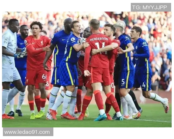 奎维利鲁昂主场迎战奥尔良争夺关键三分的激烈对决 奎维利鲁昂主场迎战奥尔良争夺关键三分的激烈对决