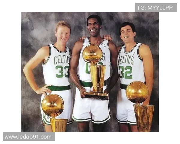 澳洲篮球明星的辉煌历程与对全球篮球的影响力探讨